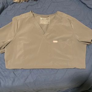 Figs Fionlite Dark Sage set